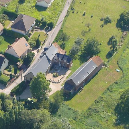 Ferme renel Villa Poses Eksteriør bilde