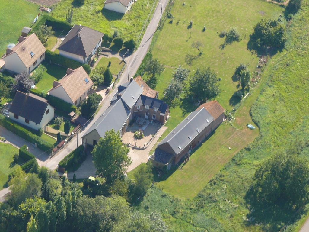 Ferme renel Villa Poses Eksteriør bilde
